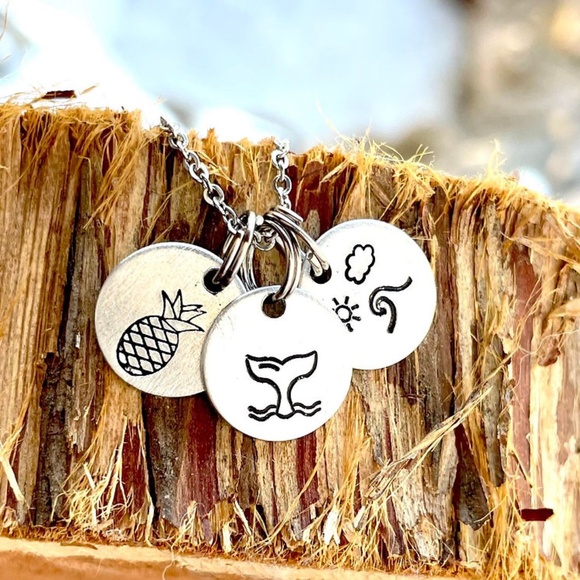 Disc Necklace - Hand Stamped Necklace - Hand Stamped Jewelry - Beach Necklace - Picture 1 of 5